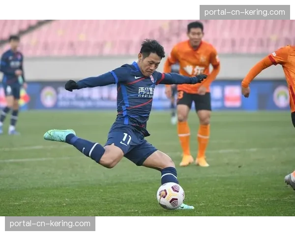 “足球进校园”项目深入西部,中超球员担任公益大使 “足球进校园”项目深入西部,中超球员担任公益大使